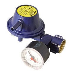 Gasdruckminderer mit Manometer 90° 30mbar, 0,8kg/h